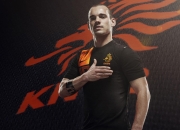 开云体育官方网站-旧王座下的亡灵序曲，库尔图瓦的叹息之墙，如何让瑞士黄金一代陷入绝望的虚无？